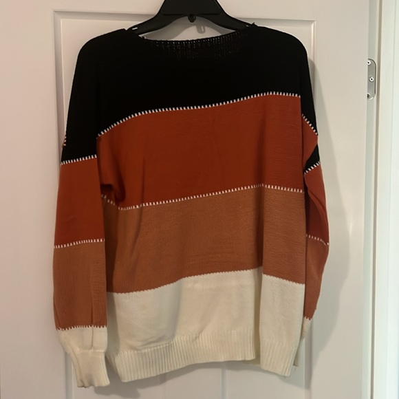 Color block sweater, size M - Picture 2 of 2